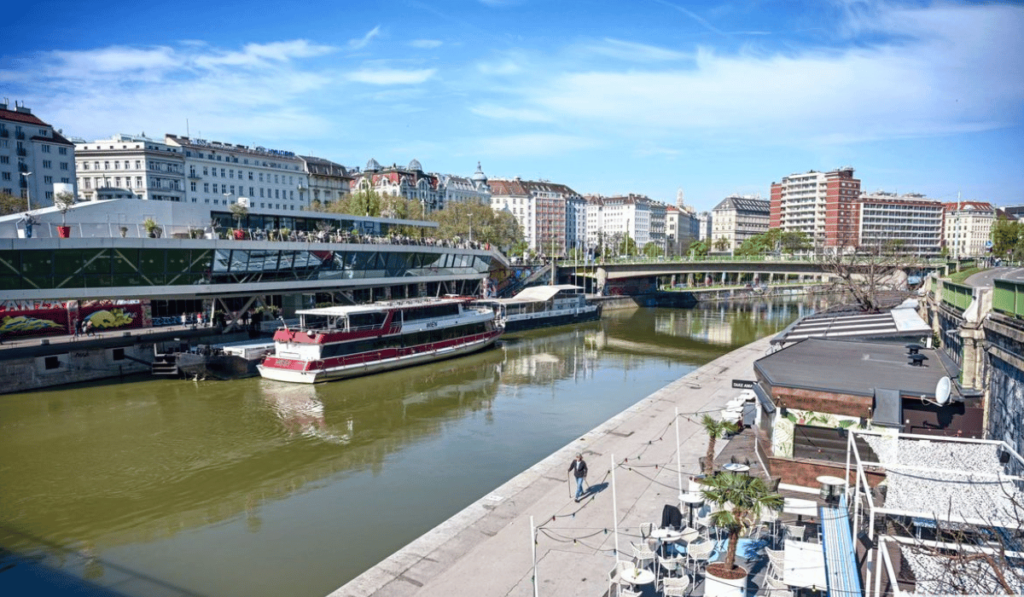 Marathon course runs along Donaukanal