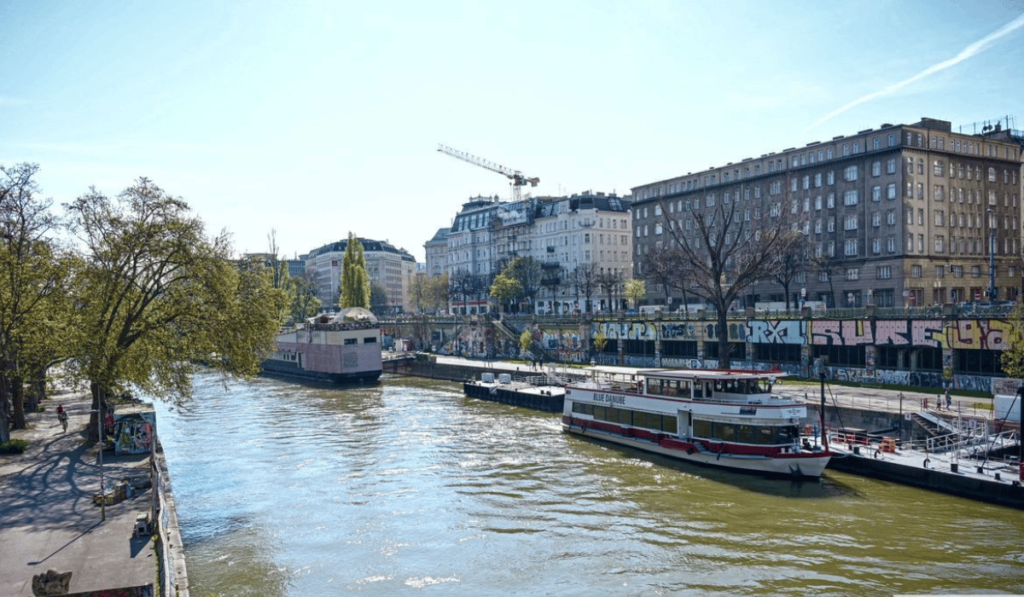 Vienna Marathon course along Donaukanal